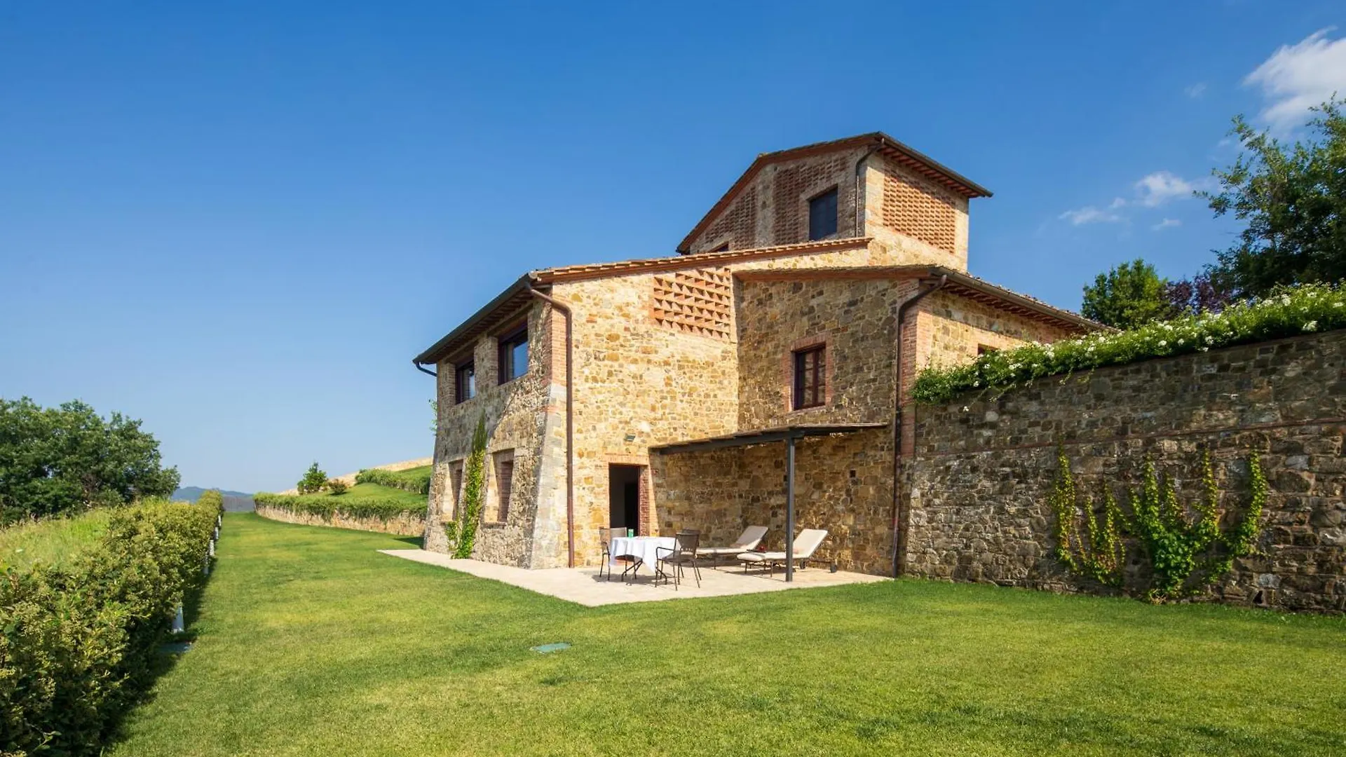 The Club House Hotel Castelnuovo Berardenga