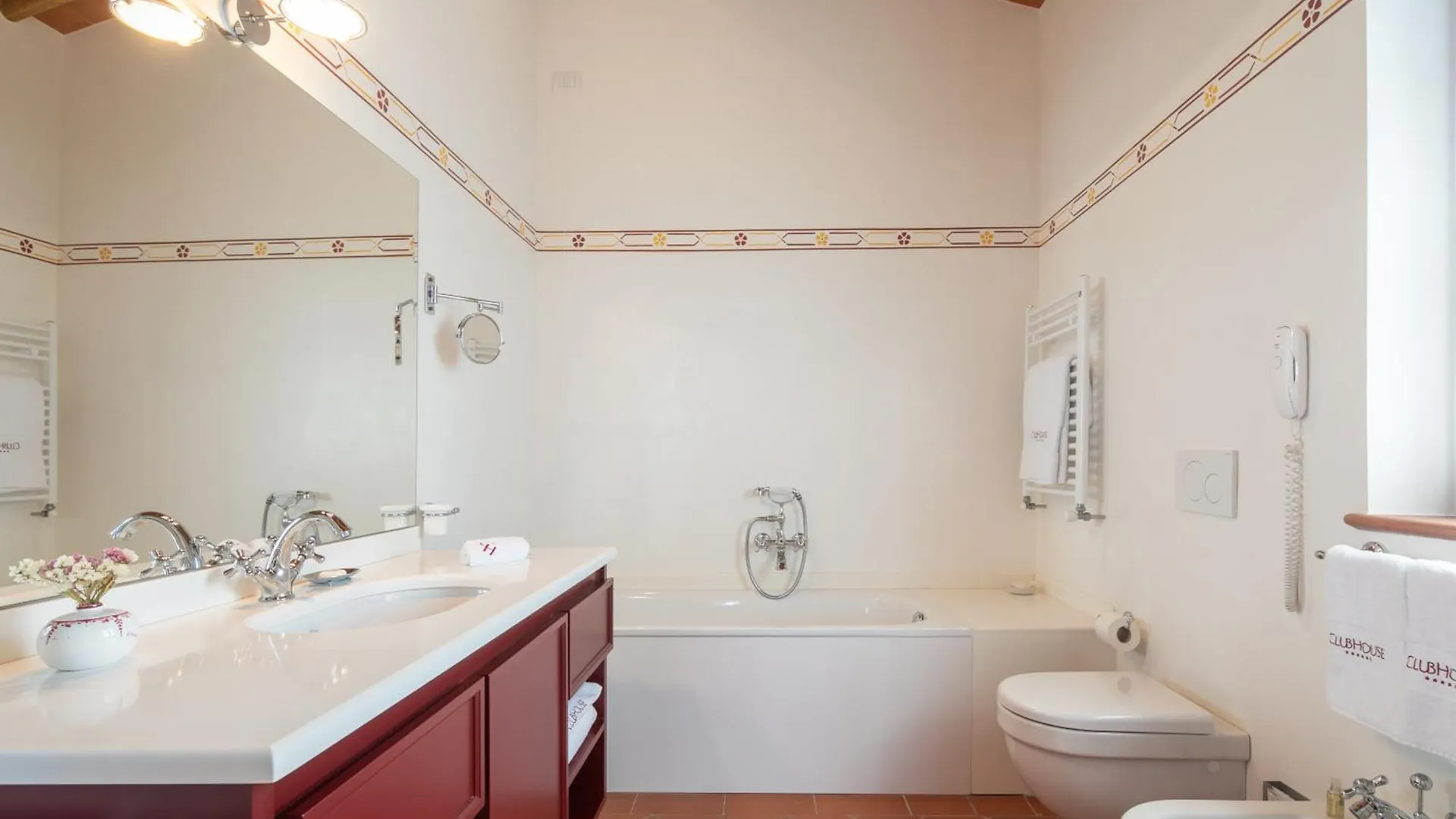 The Club House Hotel Castelnuovo Berardenga
