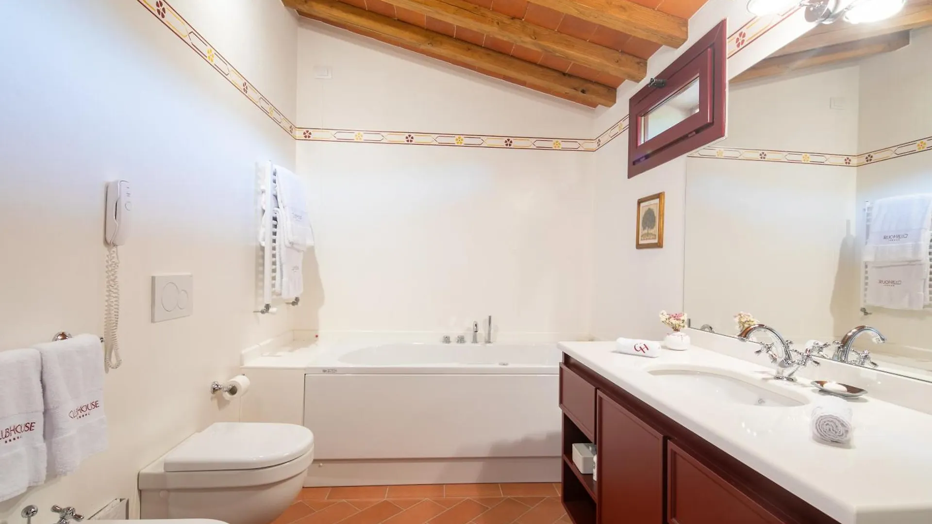 The Club House Hotel Castelnuovo Berardenga 5*,  Italy